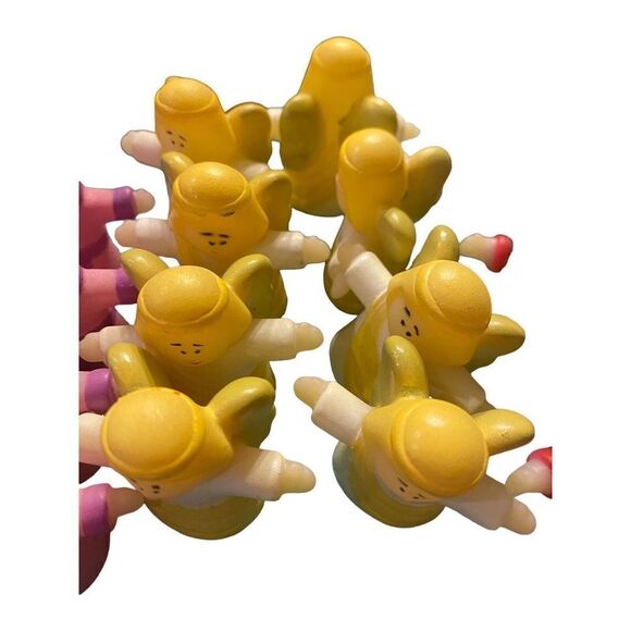 46  Lot Christmas Nativity Finger Puppets Rubber Jesus Mary Joseph Wisemen VTG - Picture 3 of 5